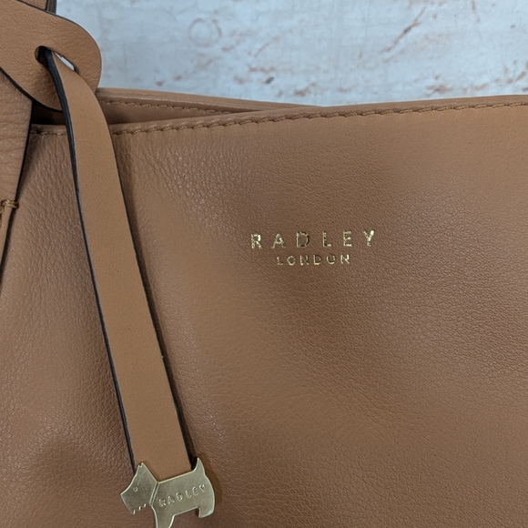 Radley London Baylis Road Medium Leather Multiway Shoulder Handbag - Picture 2 of 13